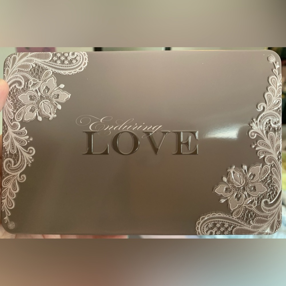 Sydney Grace Enduring Love Palette